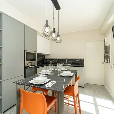 Daire 2 Min From The Cathedral With Private Parking *