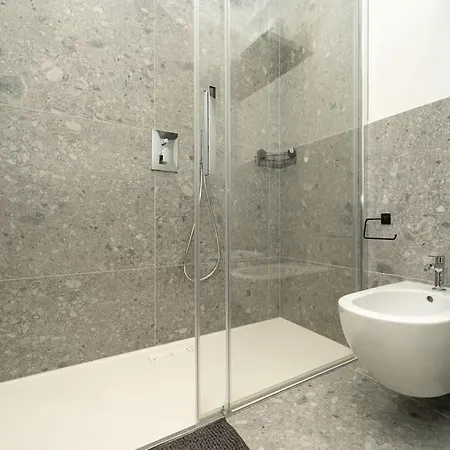 Daire 2 Min From The Cathedral With Private Parking *