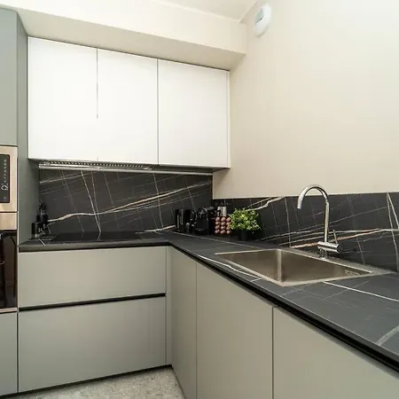 2 Min From The Cathedral With Private Parking * Como