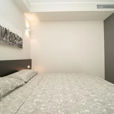 Daire 2 Min From The Cathedral With Private Parking
