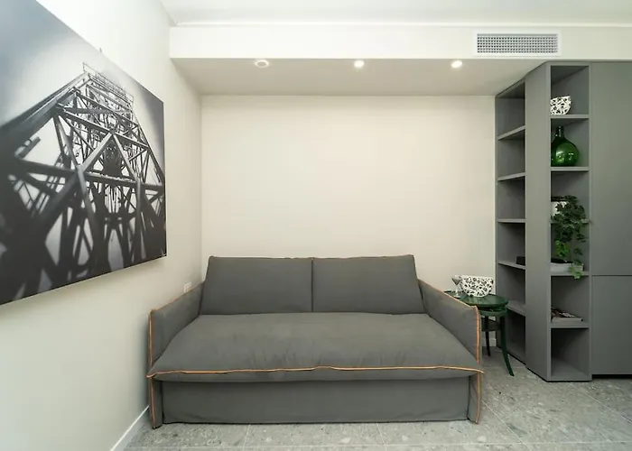 2 Min From The Cathedral With Private Parking * Como