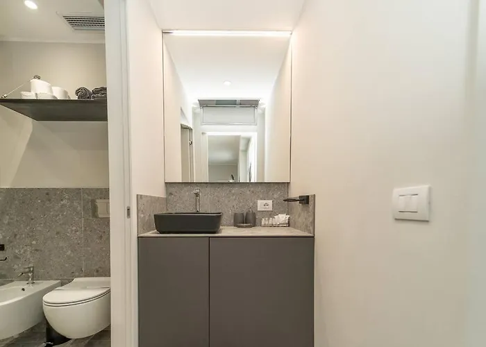 Apartment 2 Min From The Cathedral With Private Parking Como