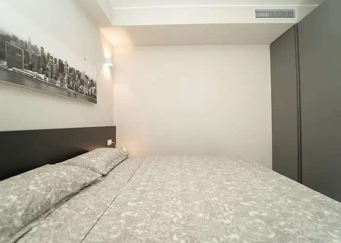 Apartment 2 Min From The Cathedral With Private Parking
