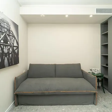 2 Min From The Cathedral With Private Parking * Como